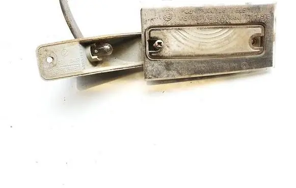 Subaru Outback Number plate light e130017l