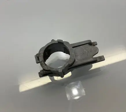 Mercedes-Benz E W211 Front parking sensor holder (PDC) A2118850167 2118850167