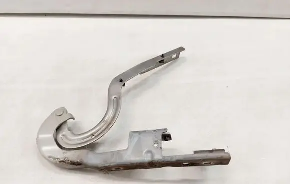 Peugeot 5008 Engine bonnet/hood hinges