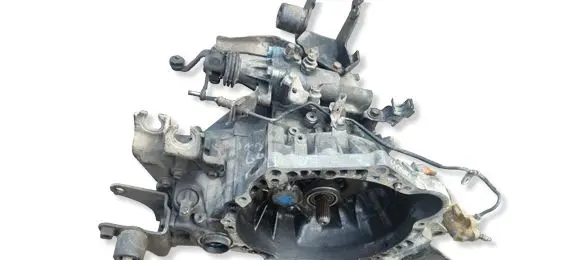 Toyota Avensis T250 Manual 5 speed gearbox 