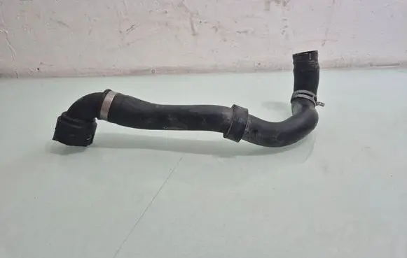 Volvo S60 Engine coolant pipe/hose 32252070