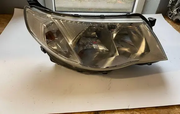 Subaru Forester SH Headlight/headlamp
