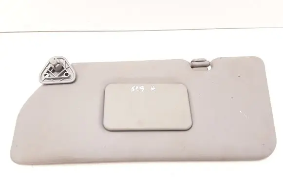 Sun visor