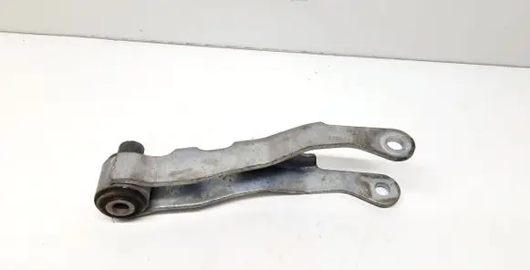 Volvo V50 Engine mount bracket 31262164