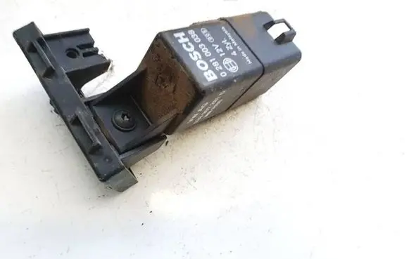 Seat Toledo III (5P) Glow plug pre-heat relay 0281003038 038907281d