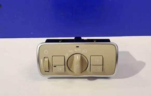 Light switch