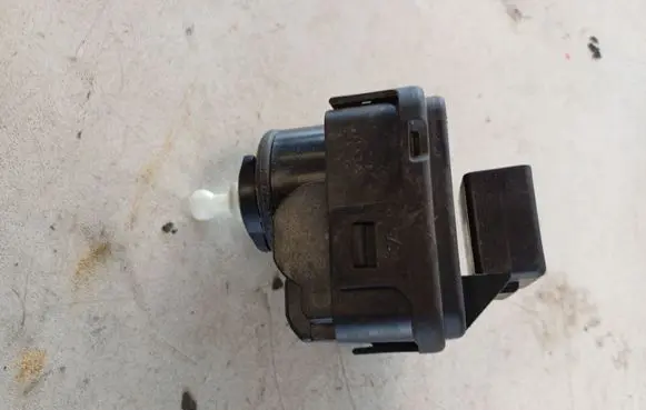Audi A6 S6 C5 4B Headlight level adjustment motor 4B0941295