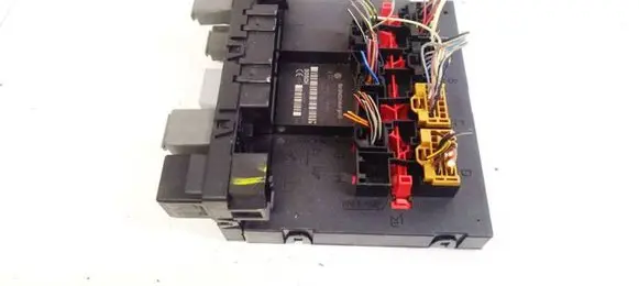 Audi TT TTS Mk2 Comfort/convenience module 8P0907279N F005V00739