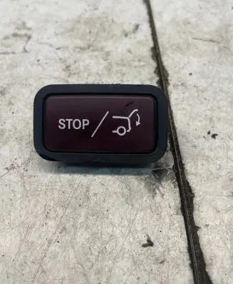 Mercedes-Benz C W204 Tailgate/trunk/boot open switch 2128210651
