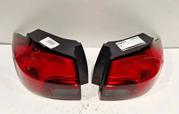 Opel Zafira C Rear/tail lights 13278785