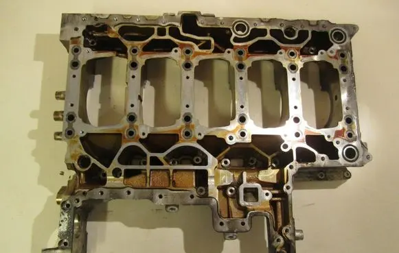 Audi RS6 C6 other engine part 07L103032T