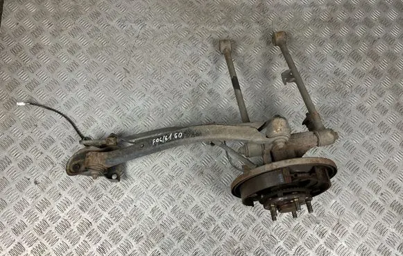Rear wheel hub