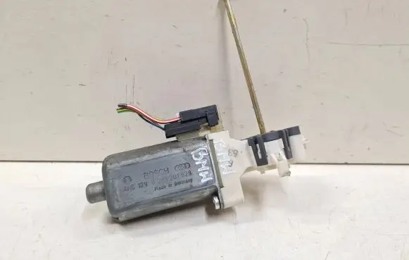 BMW 3 E46 Seat adjustment motor 0390201929