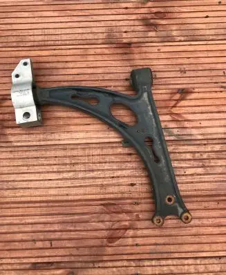 Front lower control arm/wishbone