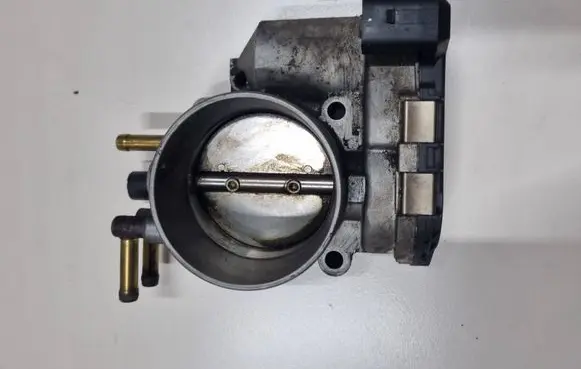 Volkswagen Golf III Throttle valve 078133062B