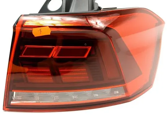 Volkswagen PASSAT B8 Rear/tail lights 3G9945096G