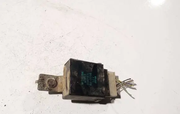 Subaru Legacy Window wiper relay rk0098 rk-0098