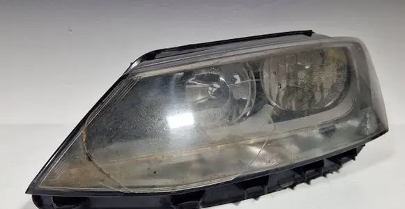 Volkswagen Jetta VI Headlight/headlamp 5C7941005A 1EL01039501