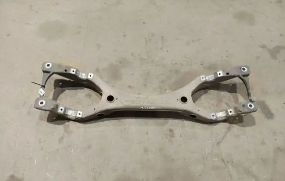 Audi Q7 4L Rear subframe 7L8512369