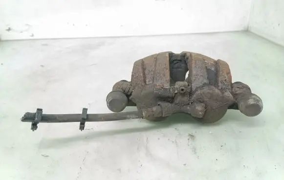 Iveco Daily 35 - 40.10 Front brake caliper