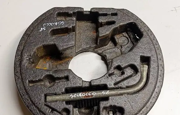 Volkswagen Scirocco Tool set 1K0012115FS8 1K0012115F