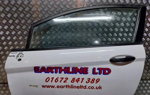 Ford Fiesta Front door S18031407