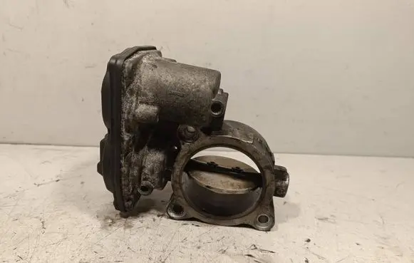 BMW 5 F10 F11 Throttle valve 13547810752