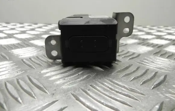 Toyota Prius (XW20) Ignition lock 626399000 M2652
