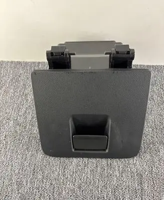 BMW X3 G01 Glove box 9364555 105887357C 10059910