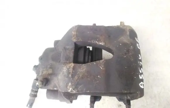 Volkswagen Golf IV Front brake caliper