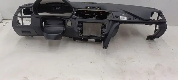 BMW 3 F30 F35 F31 Dashboard 6804768 NU10113