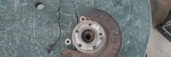Mercedes-Benz Vito Viano W639 Front wheel hub