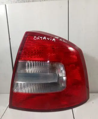 Skoda Octavia Mk2 (1Z) Rear/tail lights 1Z5945122B