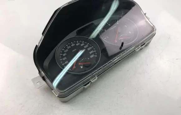 Volvo V50 Speedometer (instrument cluster) 30765310