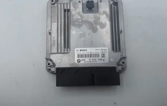 BMW 7 F01 F02 F03 F04 Engine control unit/module 0281019426 8572439 DDE8572439