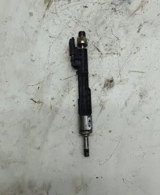 BMW 6 F12 F13 Fuel injector 13647599876