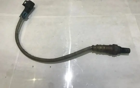 Cadillac CTS Lambda probe sensor 12590847