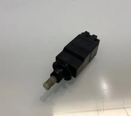 Mercedes-Benz CLS C219 Brake pedal sensor switch 0015454009 A0015454009