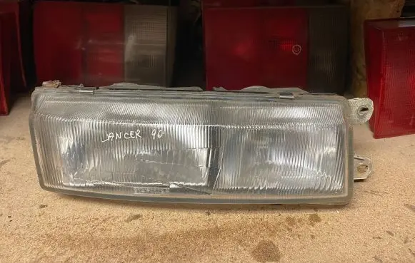 Mitsubishi Lancer Headlight/headlamp 2141112 2141112R