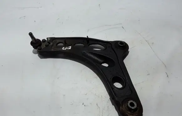 Renault Trafic III (X82) Front lower control arm/wishbone 545019956R