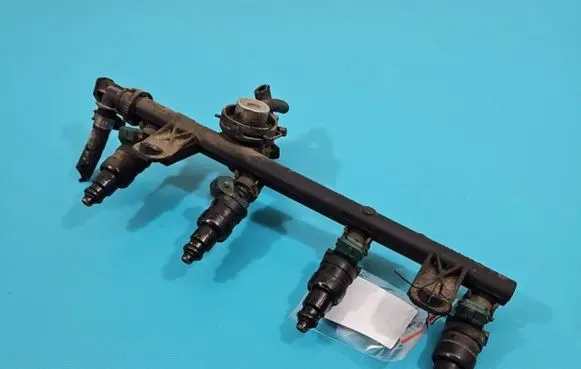 Renault Kangoo I Fuel injector 7700273702 IMPRK1412253