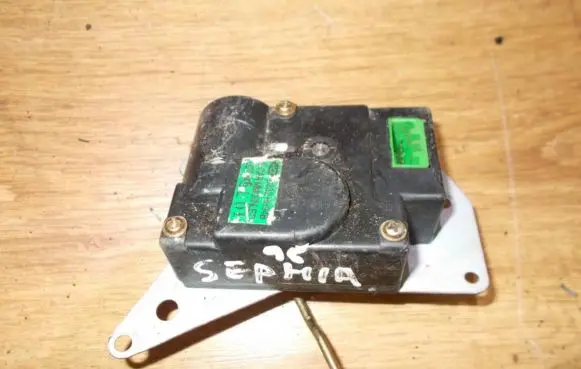 KIA Sephia Air flap motor/actuator d332hh94b