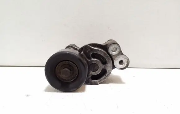 Mitsubishi L200 Generator/alternator belt tensioner 8C040144A