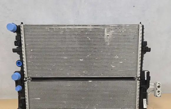 Volkswagen Up Radiator set 1C0121253AD 1Q0121253AD