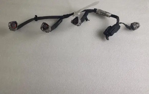 Nissan Qashqai Fuel injector wires P240112054R 240112054R