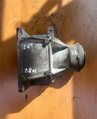 BMW X1 E84 Driveshaft support bearing bracket 7527386 31537527386