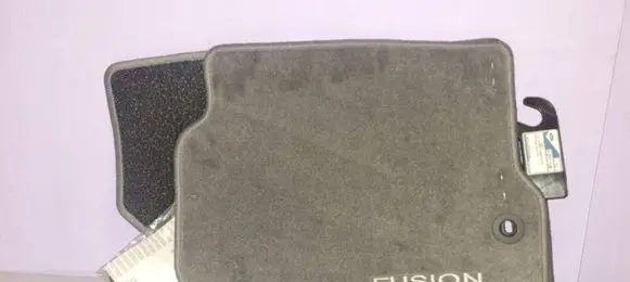 Ford Fusion Front floor mat 2N1JA13010DBN2B9 1217126
