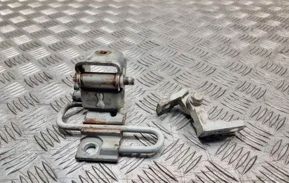 Volkswagen Touran II Front door hinge set 