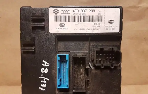 Audi A6 S6 C5 4B Comfort/convenience module 4E0907289 4E0910289A