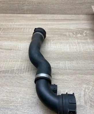 BMW 3 E46 Engine coolant pipe/hose 32599